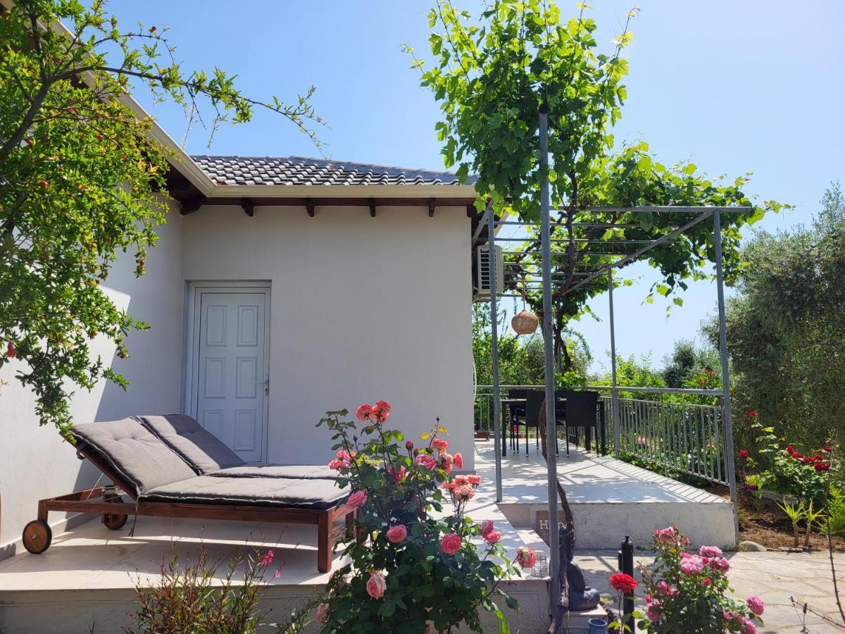Ioannis Houses - Gemuetliches Ferienhaus Im Olivenhain Skala Potamia  Exterior photo